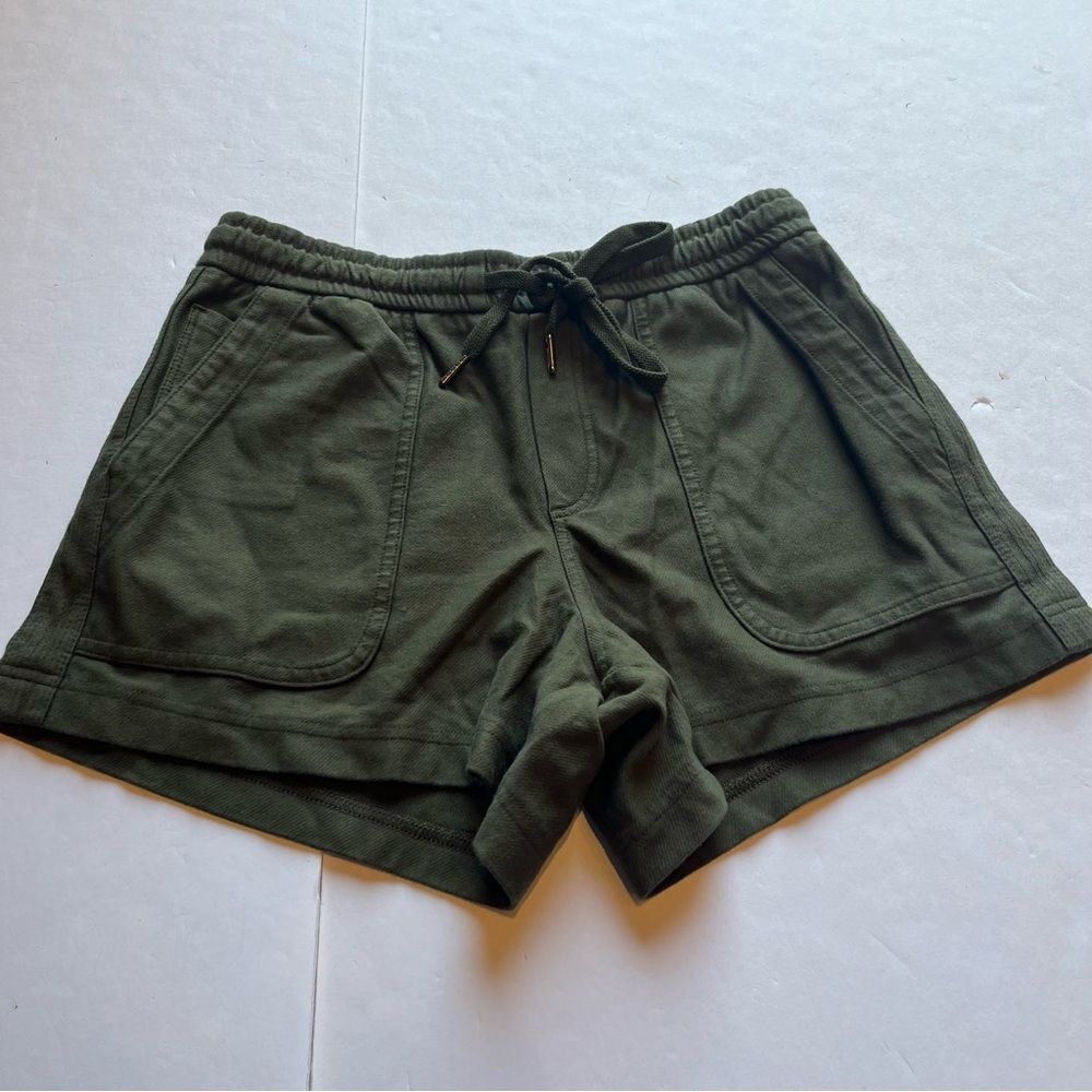 Athleta Women's Cute Olive Green Shorts Size Small Cotton/Spandex High Rise